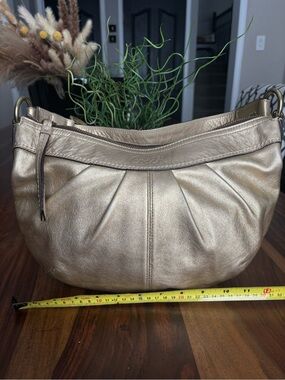 Coach Metallic Gold Leather Hobo Shoulder Bag from early 2000 to 2010